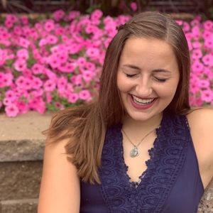 Meet your Posher, Grayson